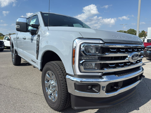 New 2026 Ford F250 Lariat w/ Chrome Package image 3
