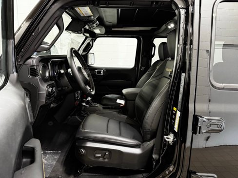New 2025 Jeep Wrangler Unlimited Rubicon 392 image 12