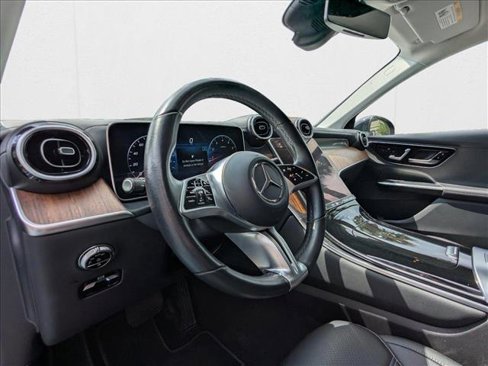 Used 2024 Mercedes-Benz GLC 300 image 16