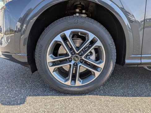 New 2025 Audi Q5 Premium image 16