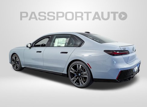 New 2026 BMW 740i xDrive image 3