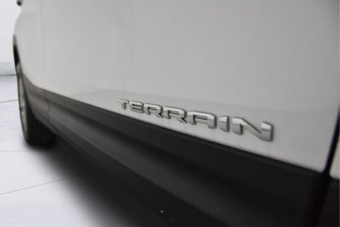 Used 2024 GMC Terrain SLE image 38