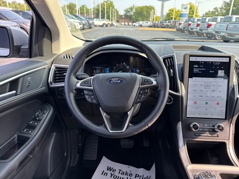 Used 2024 Ford Edge SEL w/ Convenience Package image 21