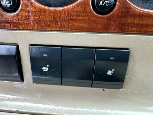 Used 2010 Ford Explorer Eddie Bauer image 29