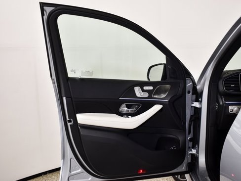 New 2026 Mercedes-Benz GLE 580 4MATIC image 14