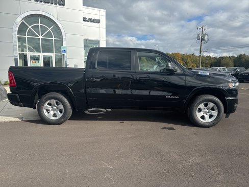 New 2025 RAM 1500 4x4 Crew Cab image 8