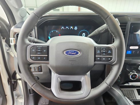 New 2025 Ford F250 Lariat w/ Black Appearance Package image 24