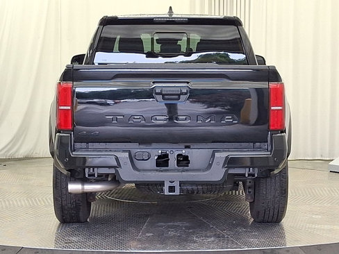 Used 2024 Toyota Tacoma TRD Sport image 23