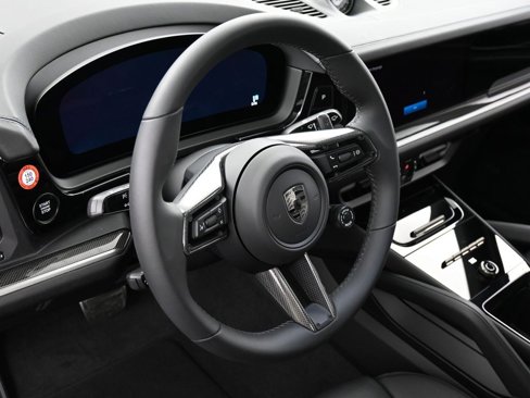 New 2025 Porsche Cayenne Turbo image 17