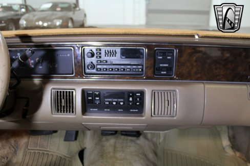 Used 1993 Buick Roadmaster Estate image 22