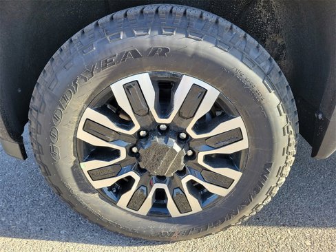 New 2025 GMC Sierra 3500 Denali Ultimate image 14