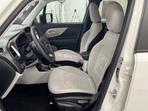 Used 2022 Jeep Renegade Latitude image 19