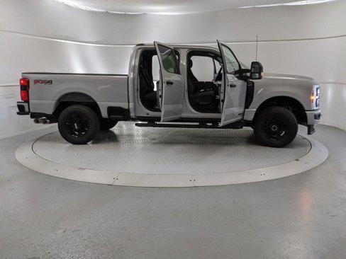 New 2026 Ford F250 XL image 8