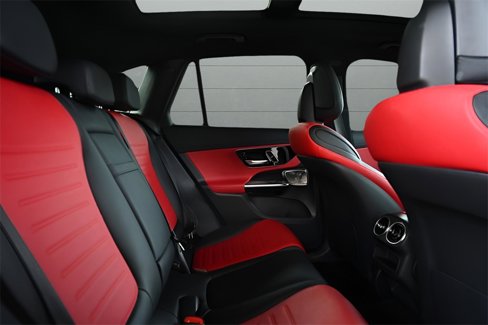 Used 2024 Mercedes-Benz GLC 43 AMG 4MATIC image 23