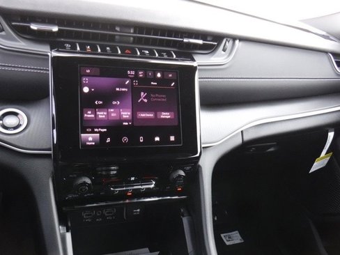 New 2025 Jeep Grand Cherokee L Laredo image 19