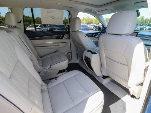New 2026 Buick Enclave Avenir w/ Super Cruise Package image 25