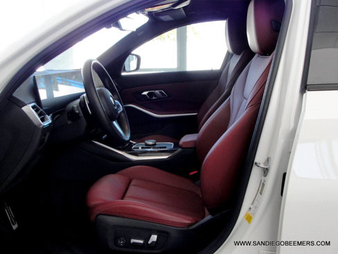 Used 2023 BMW 330i Sedan w/ M Sport Package image 31