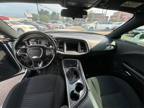 Used 2019 Dodge Challenger R/T w/ Driver Convenience Group image 33