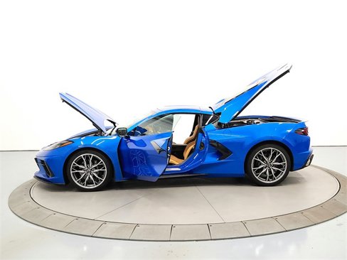 Used 2024 Chevrolet Corvette Stingray Preferred Cpe w/ Stealth Interior Trim Package image 13