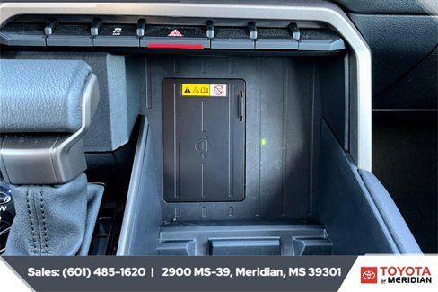 Used 2024 Toyota Tundra Limited w/ Power Package image 23