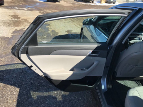 Used 2017 Hyundai Sonata SE image 29