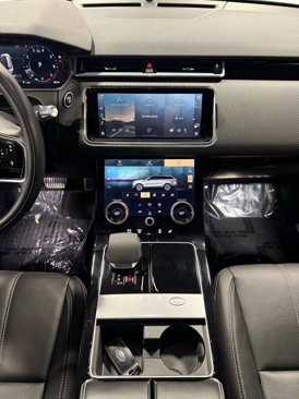 Used 2021 Land Rover Range Rover Velar R-Dynamic S image 3