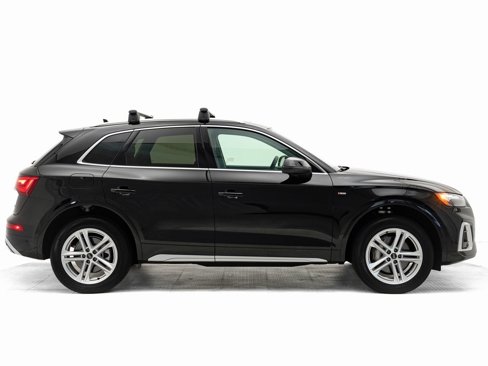 Used 2024 Audi Q5 e Premium Plus image 2