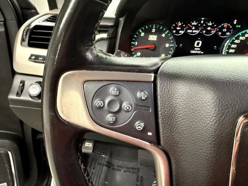 Used 2019 GMC Yukon XL Denali image 16
