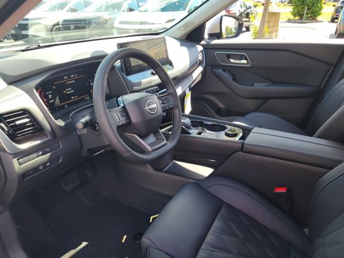 New 2026 Nissan Rogue Platinum image 15