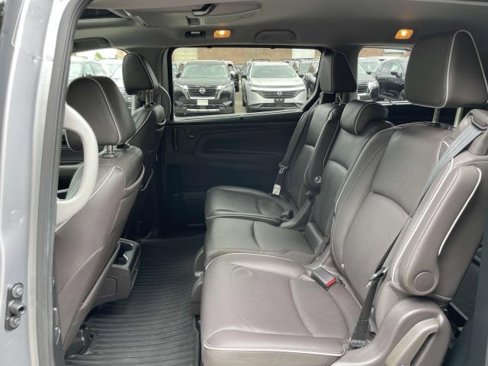 Used 2023 Honda Odyssey Elite image 12