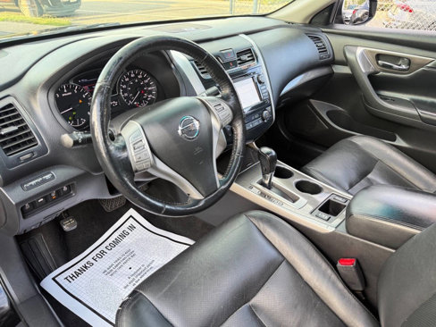 Used 2013 Nissan Altima 2.5 SL w/ Technology Pkg image 11