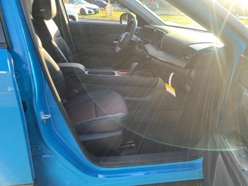 New 2026 Nissan Kicks SR w/ SR Premium Package image 32
