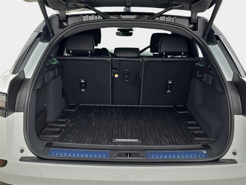 New 2026 Land Rover Range Rover Velar Dynamic SE image 12