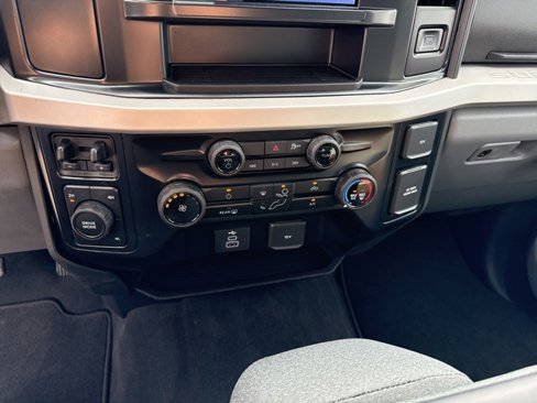 New 2026 Ford F250 XLT image 19