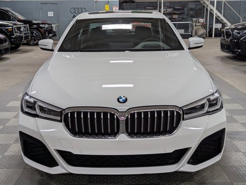 Used 2022 BMW 540i xDrive w/ M Sport Package image 4