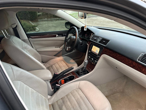Used 2013 Volkswagen Passat TDI SEL Premium image 20