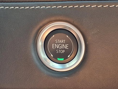 Used 2025 Cadillac Escalade V image 27