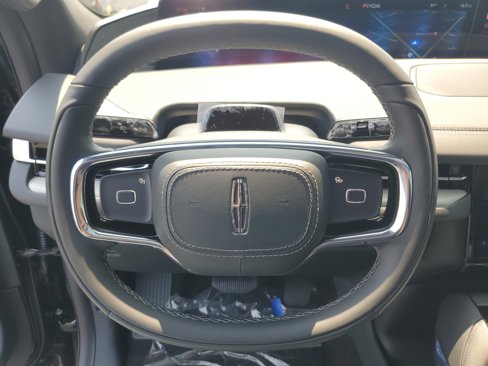New 2025 Lincoln Navigator Reserve w/ Jet Appearance Package image 16