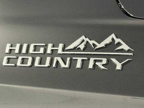 Used 2024 Chevrolet Tahoe High Country w/ Advanced Technology Package image 13