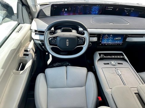 New 2025 Lincoln Navigator Reserve image 28