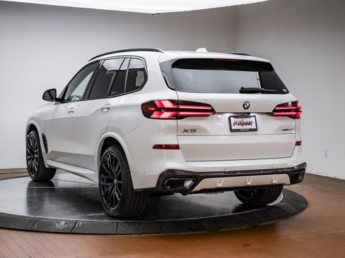 New 2026 BMW X5 sDrive40i w/ M Sport Package image 9