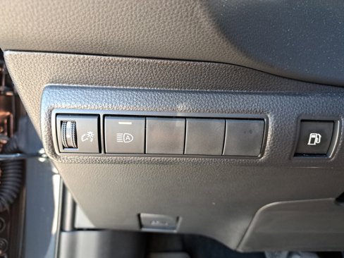 Certified 2025 Toyota Corolla XLE image 30