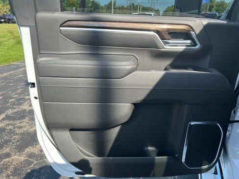 New 2026 GMC Sierra 3500 SLE w/ Preferred Package image 21