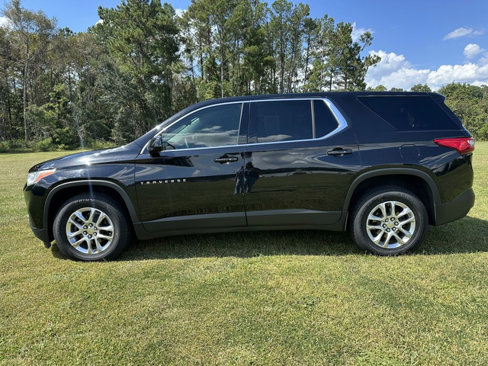 Used 2020 Chevrolet Traverse LS image 9
