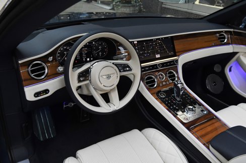 Used 2023 Bentley Continental GT Speed image 12