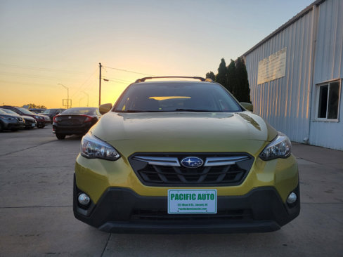 Used 2023 Subaru Crosstrek 2.0i Premium image 2