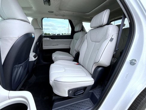 New 2025 Hyundai Palisade Calligraphy image 12