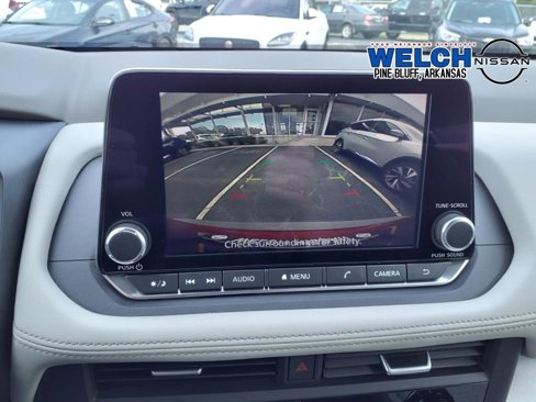 Used 2023 Nissan Rogue SV image 16