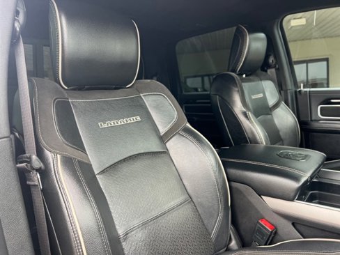 Used 2020 RAM 2500 Laramie w/ Night Edition image 32