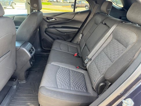 Used 2018 Chevrolet Equinox LT w/ Sun & Infotainment Package image 9